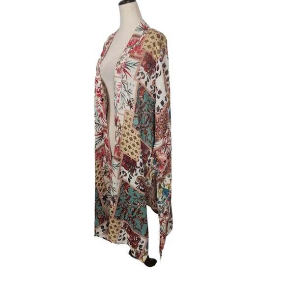 Umgee Floral Kimono Duster size Medium/Large - Picture 4 of 7